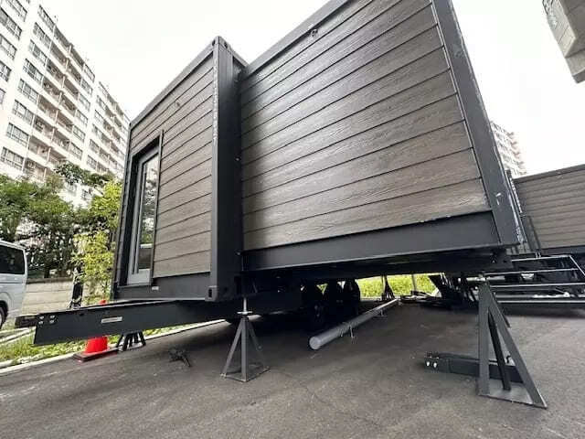 サウナ営業トレーラーハウス